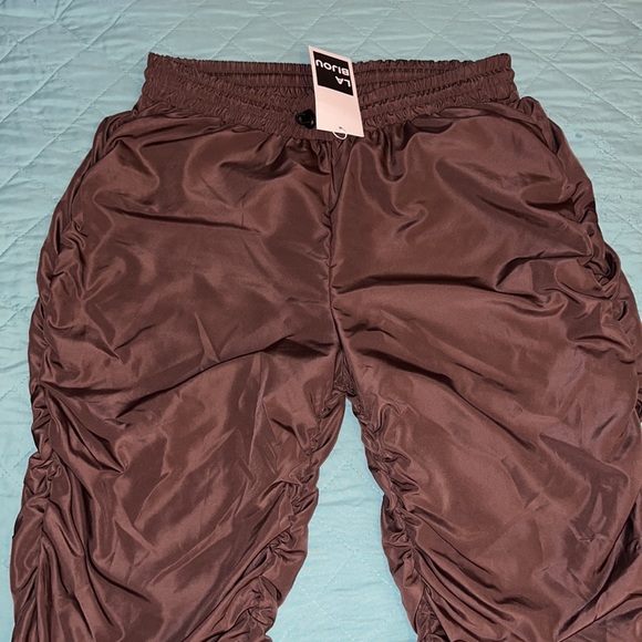 windbreaker pants - Picture 2 of 4